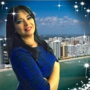 Meet your Posher, Claudia